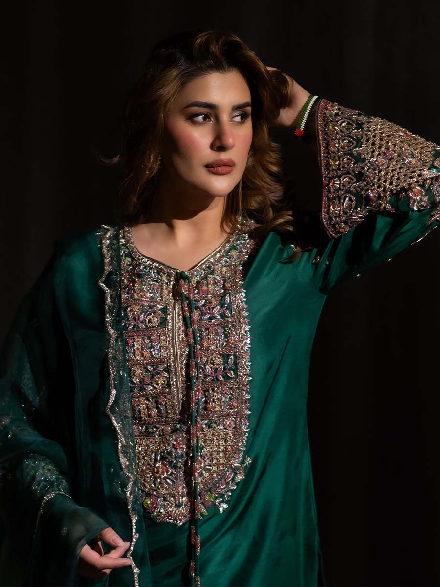 Hijab Omer - Kubra