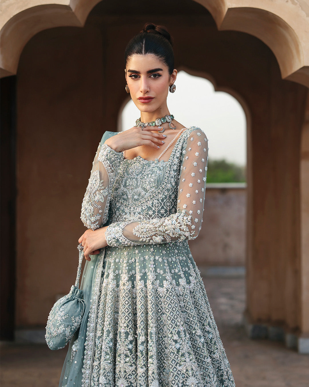 Faiza Saqlain - Dorien