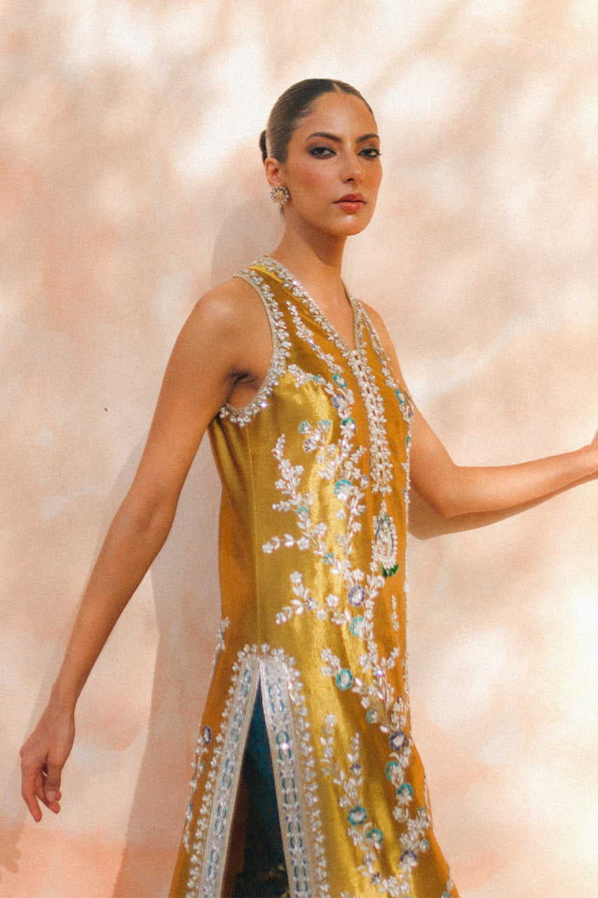 Sania Maskatiya - Yusra (colour customised)