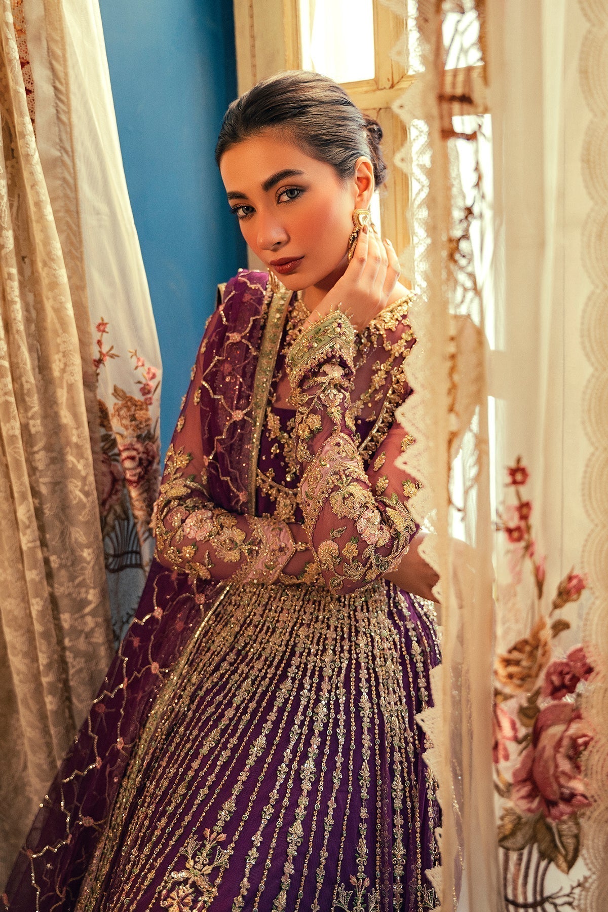 Mina Kashif - Hoor