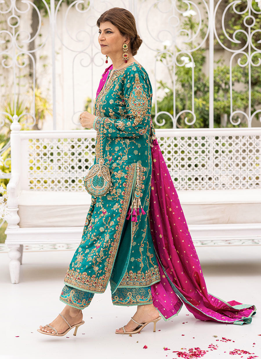 Farah Talib Aziz - AVISA EMERALD KURTA