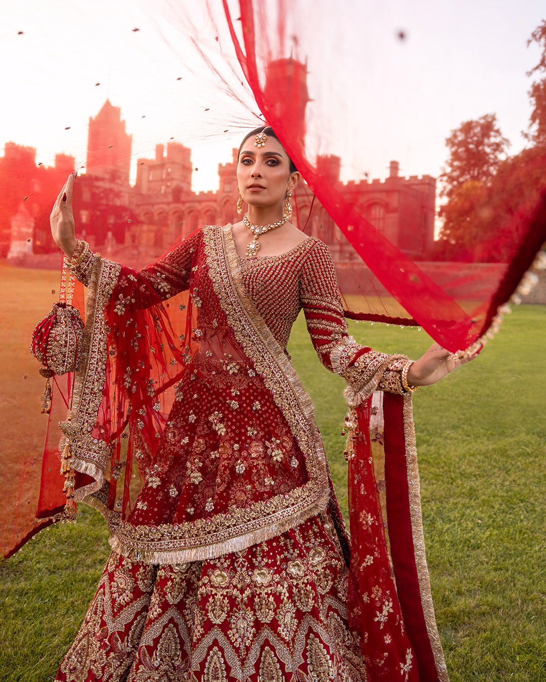 Faiza Saqlain - Raeni