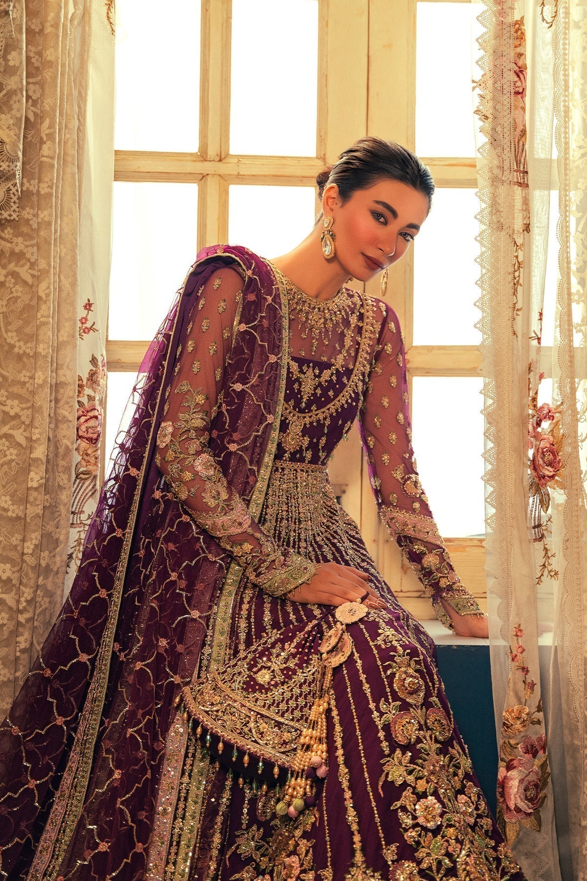 Mina Kashif - Hoor