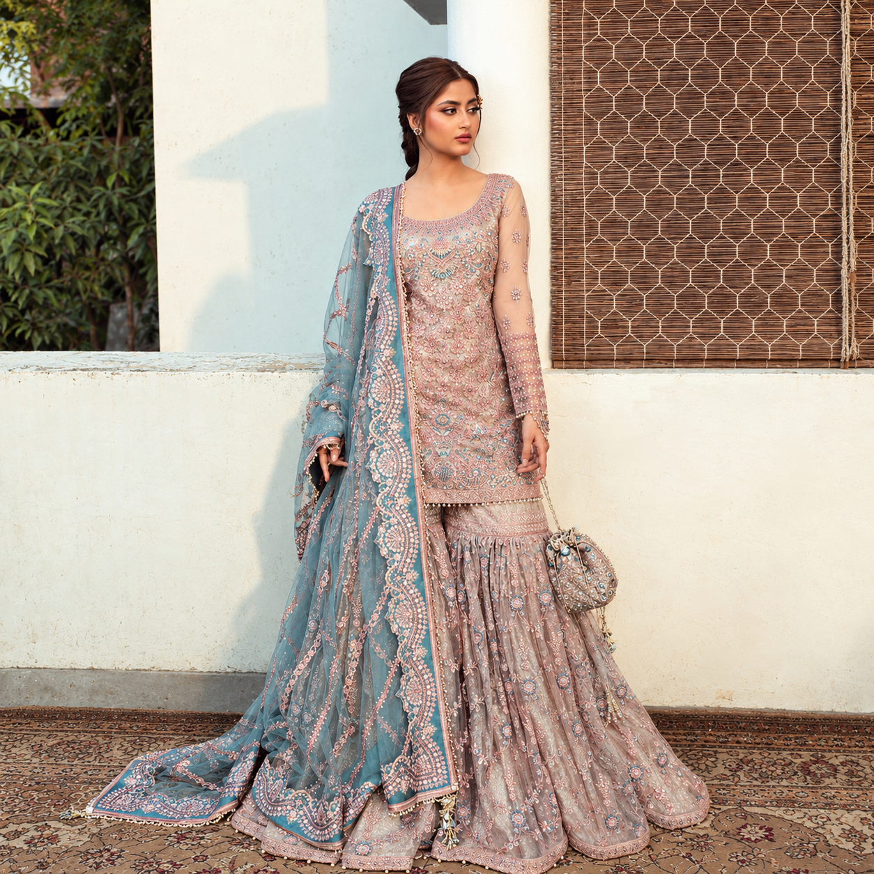 Faiza Saqlain - Aytan