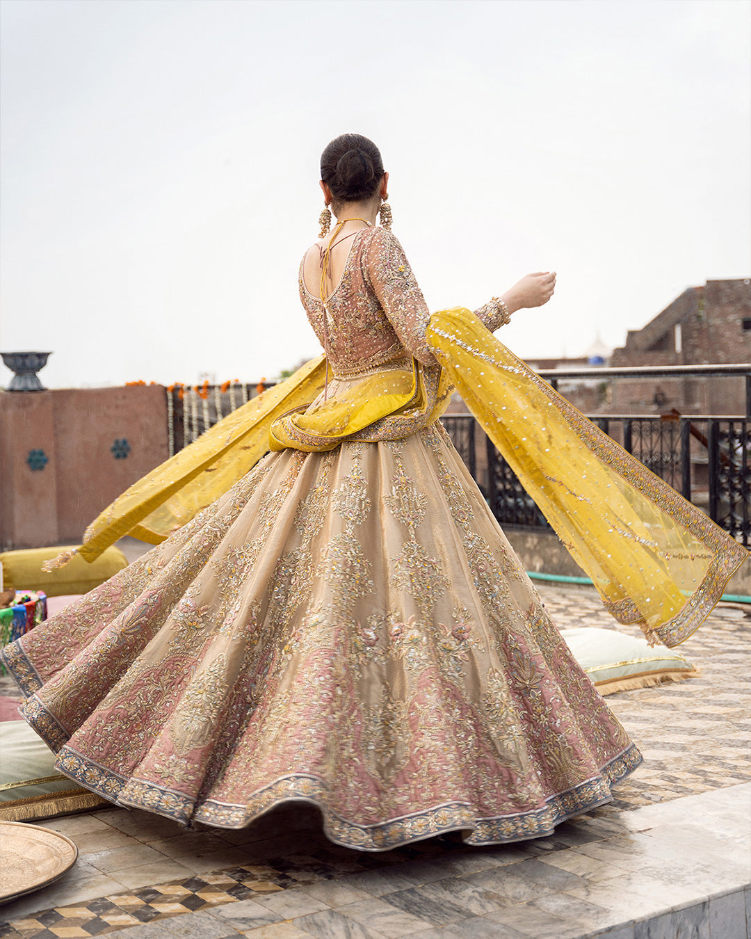 Faiza Saqlain - Mahveen