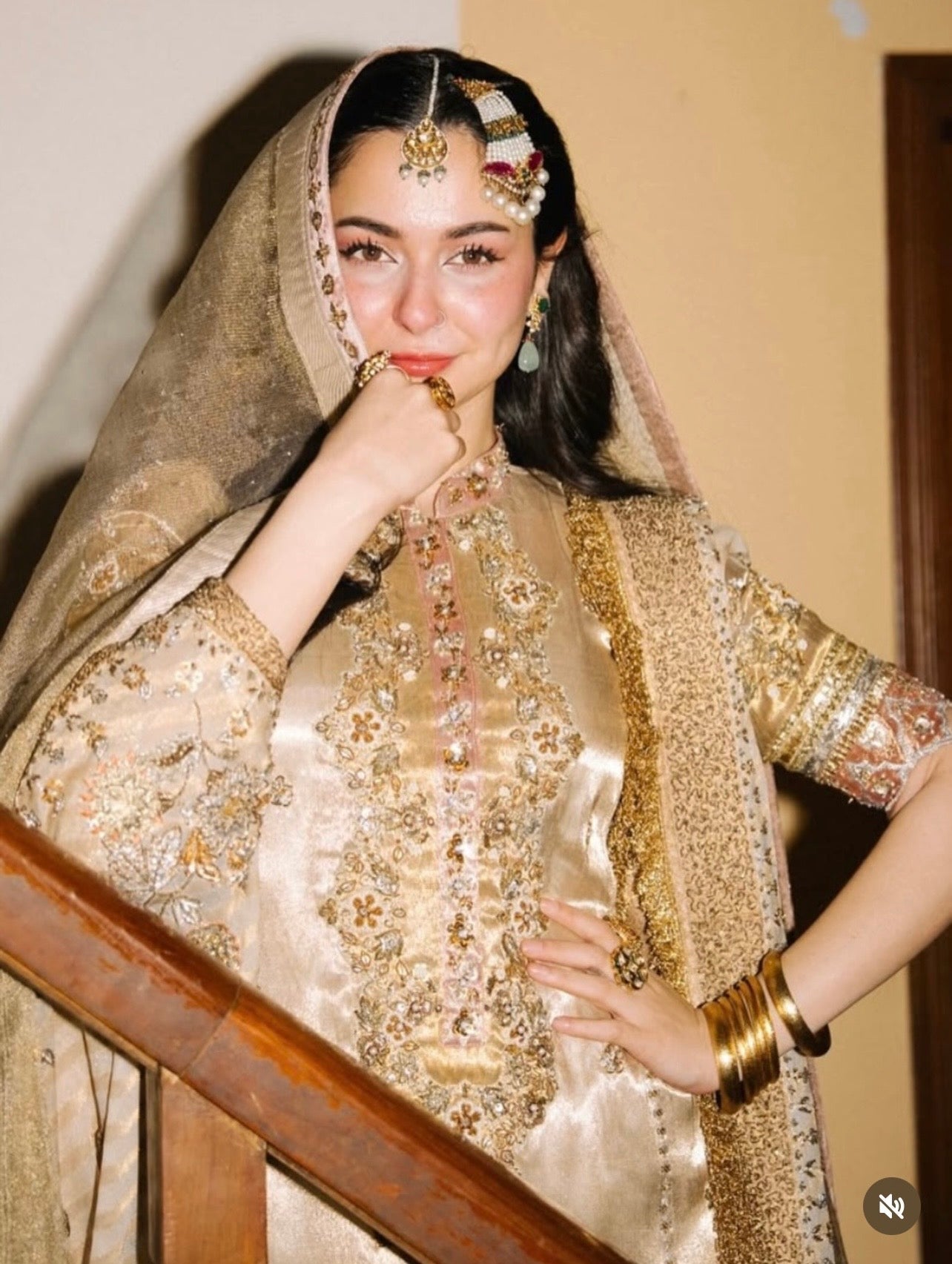 Faiza Samee - Hania Aamir