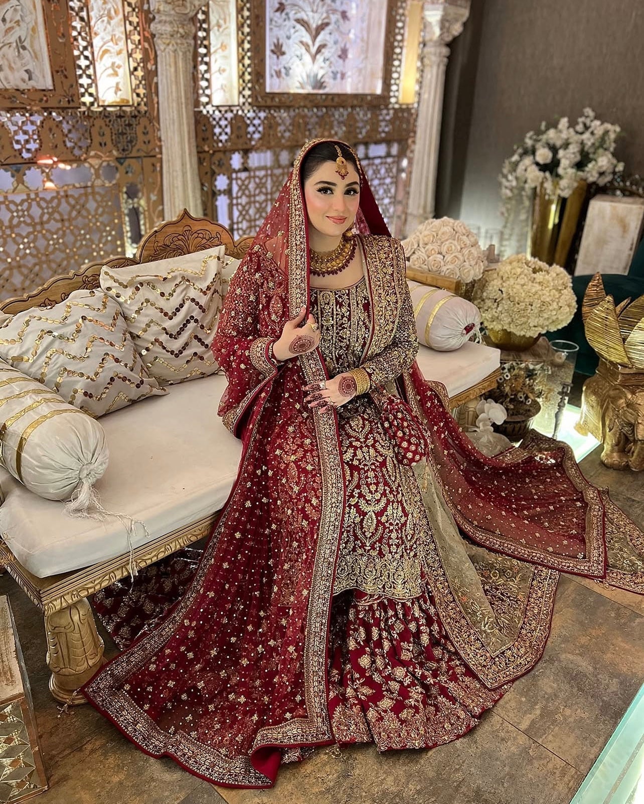 Faiza Saqlain - Roushana