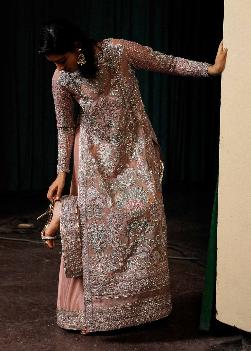 Sahar Mahmood modelling Hussain Rehar Verve blush pink luxury Pakistani designer wedding outfit