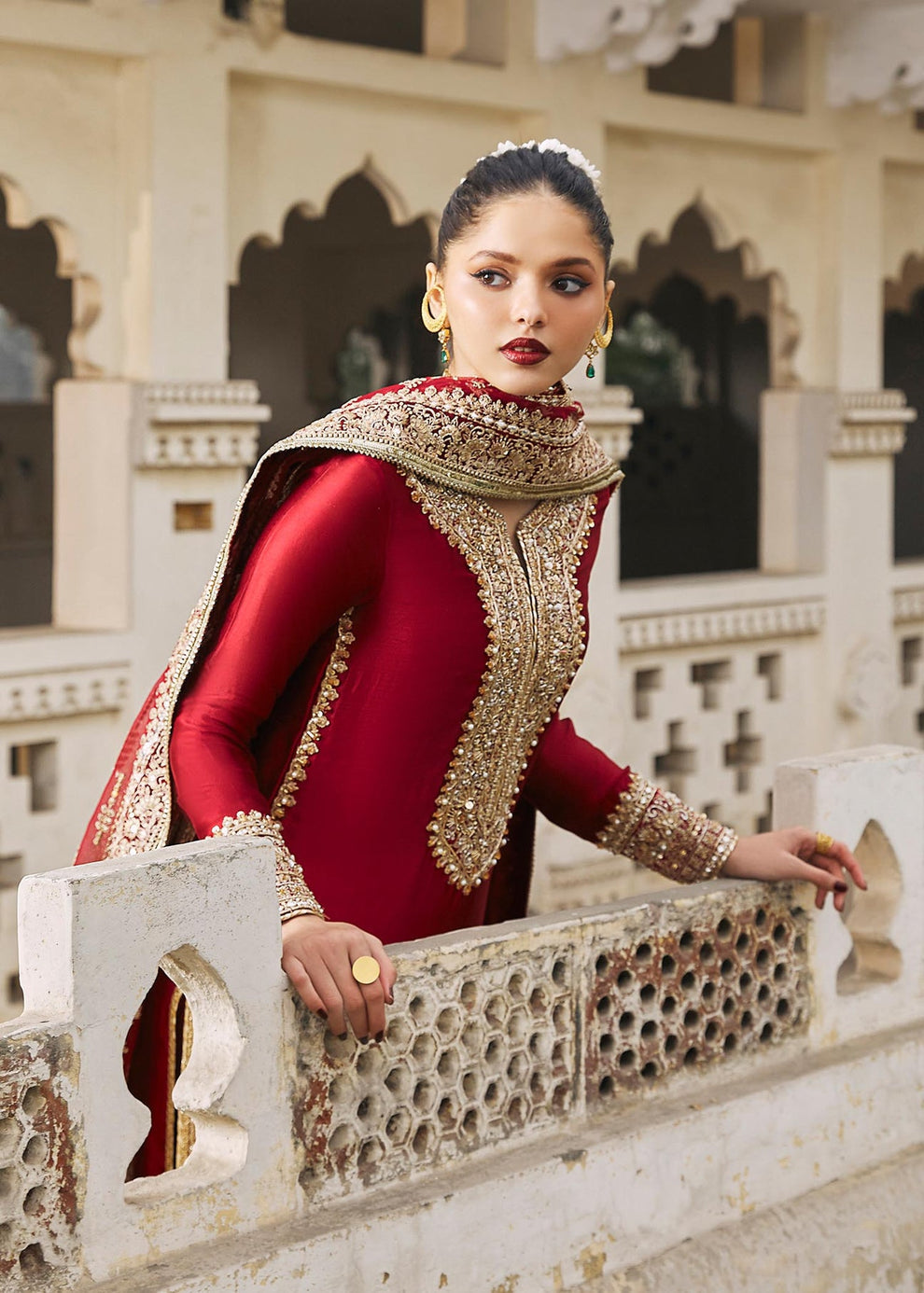 kanwal-malik-noreen-red-wedding-formal-outfit

