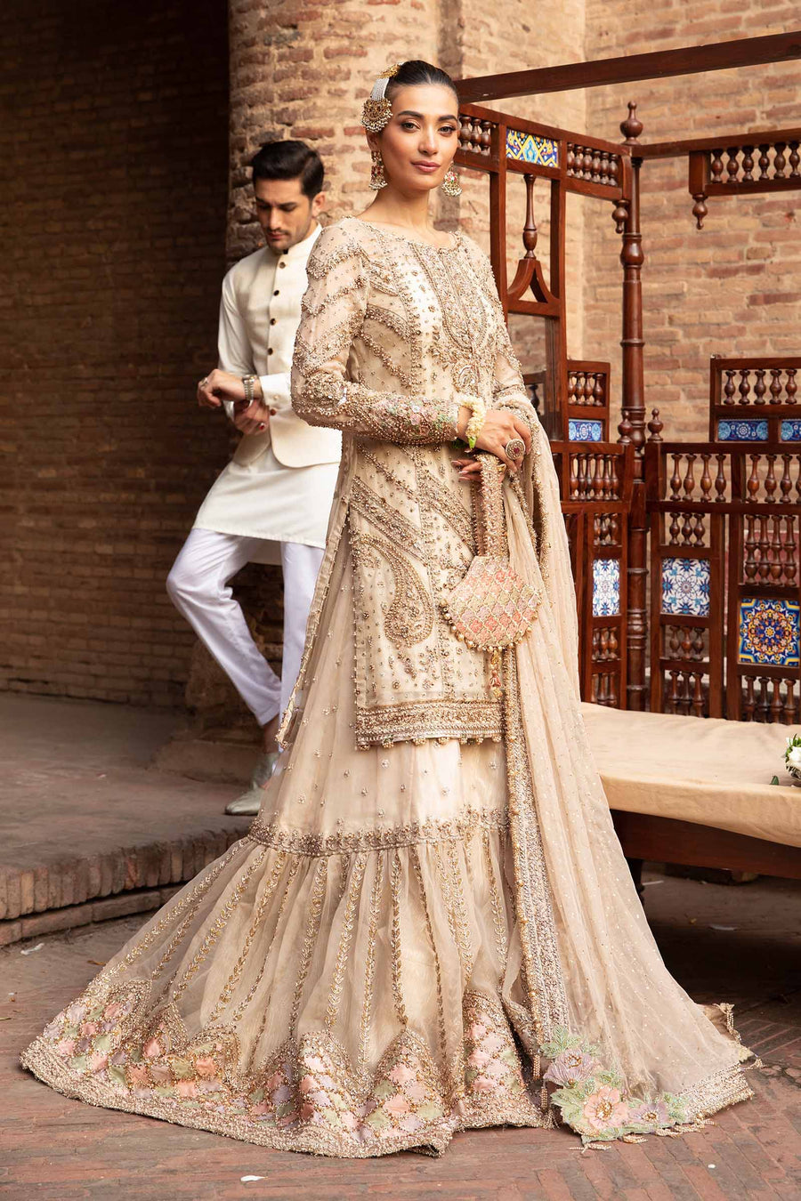 Maria.B Ishtar coordinating champagne beige organza dupatta for an elegant Pakistani formal wedding outfit