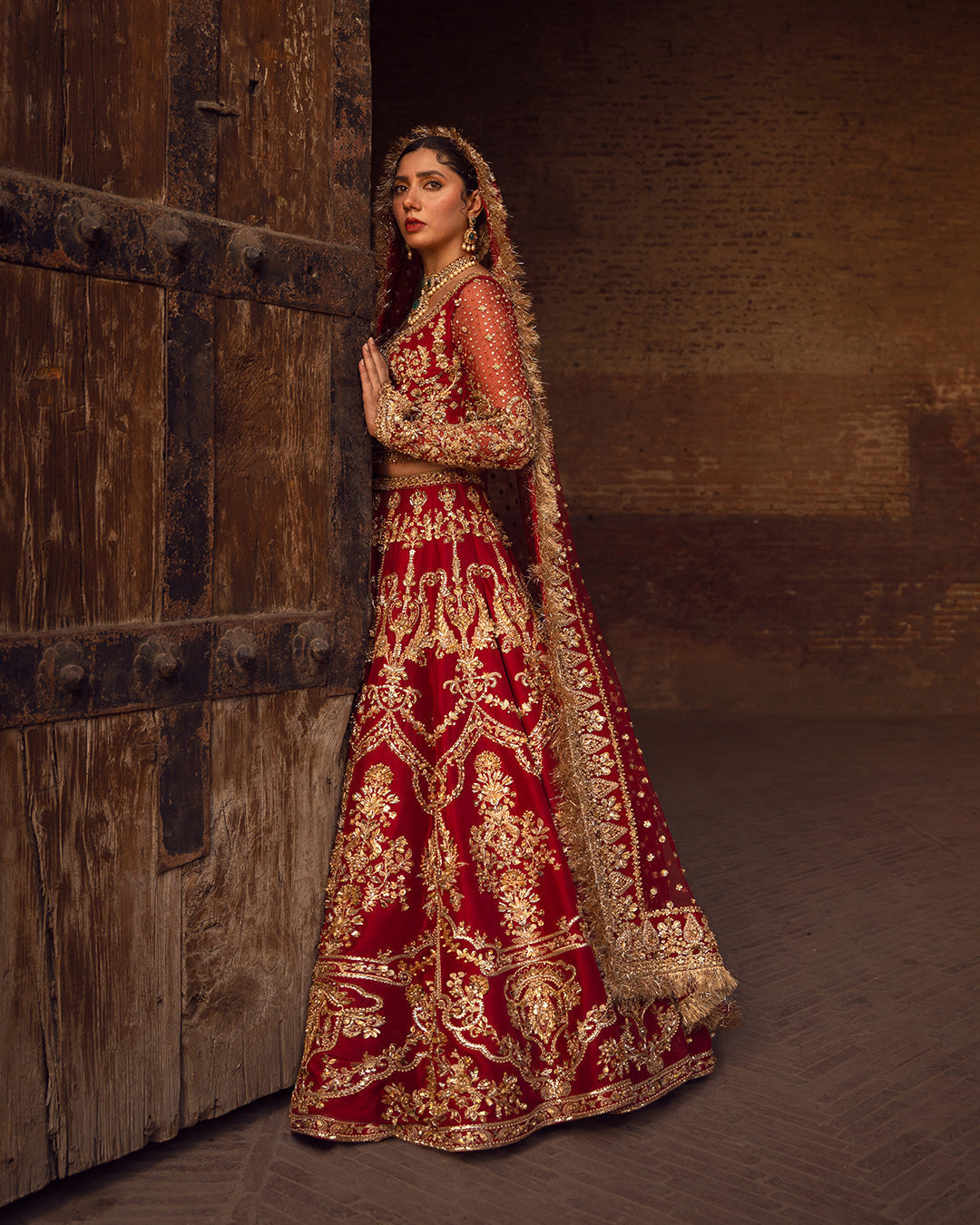 Faiza Saqlain Arusa-05
